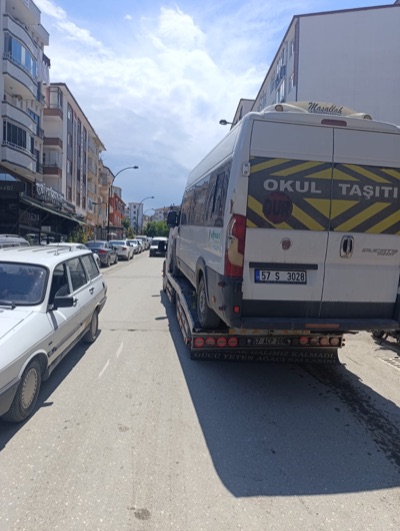 Yiğit Oto Kurtarma hafif ticari nakliyesi